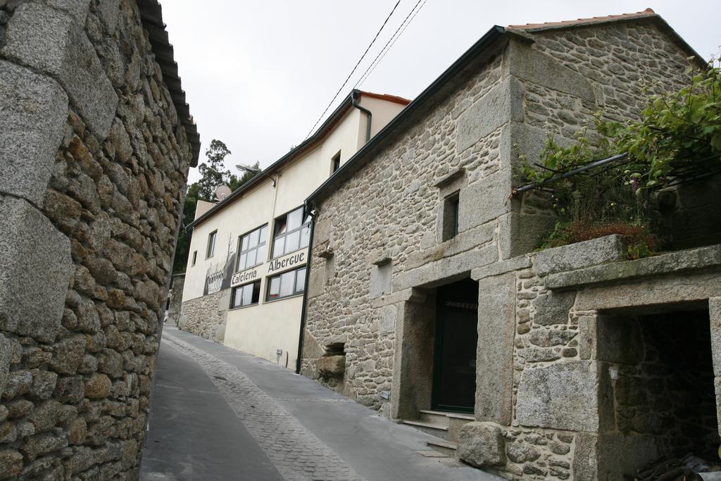 Alberg O Logoso *